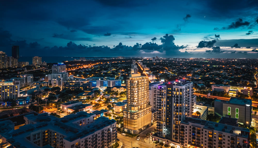 DOMUS BRICKELL CENTER